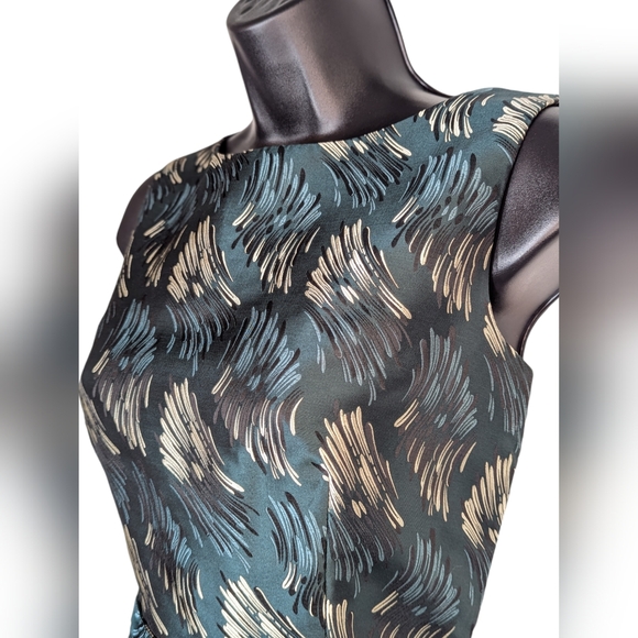 Like New! Anne Klein Belted Jacquard Dress - Picture 2 of 15